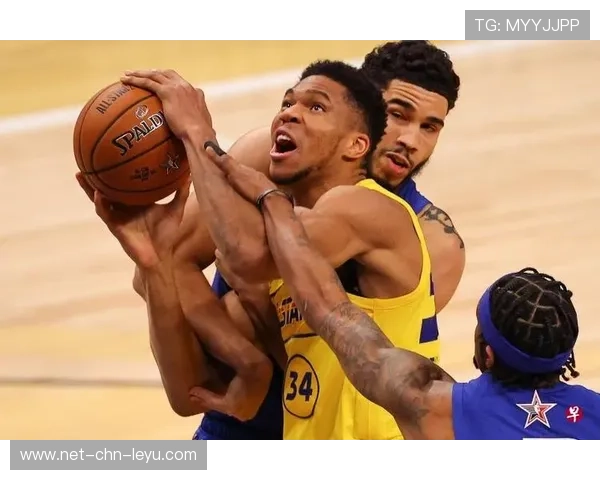 塔图姆欧洲步突破，轻盈上篮得手——探秘篮球场上的灵动之美