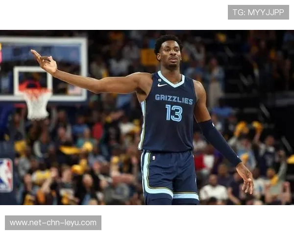 小贾伦·杰克逊完成封盖反击，灰熊连续快攻成功